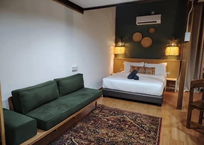Api-Api Eco Chalet